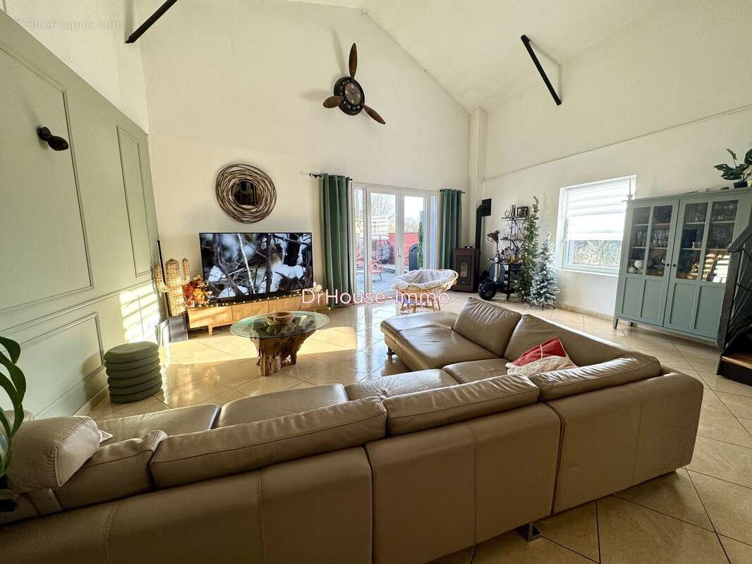 Maison 190 m² à Gommegnies  - photo 3
