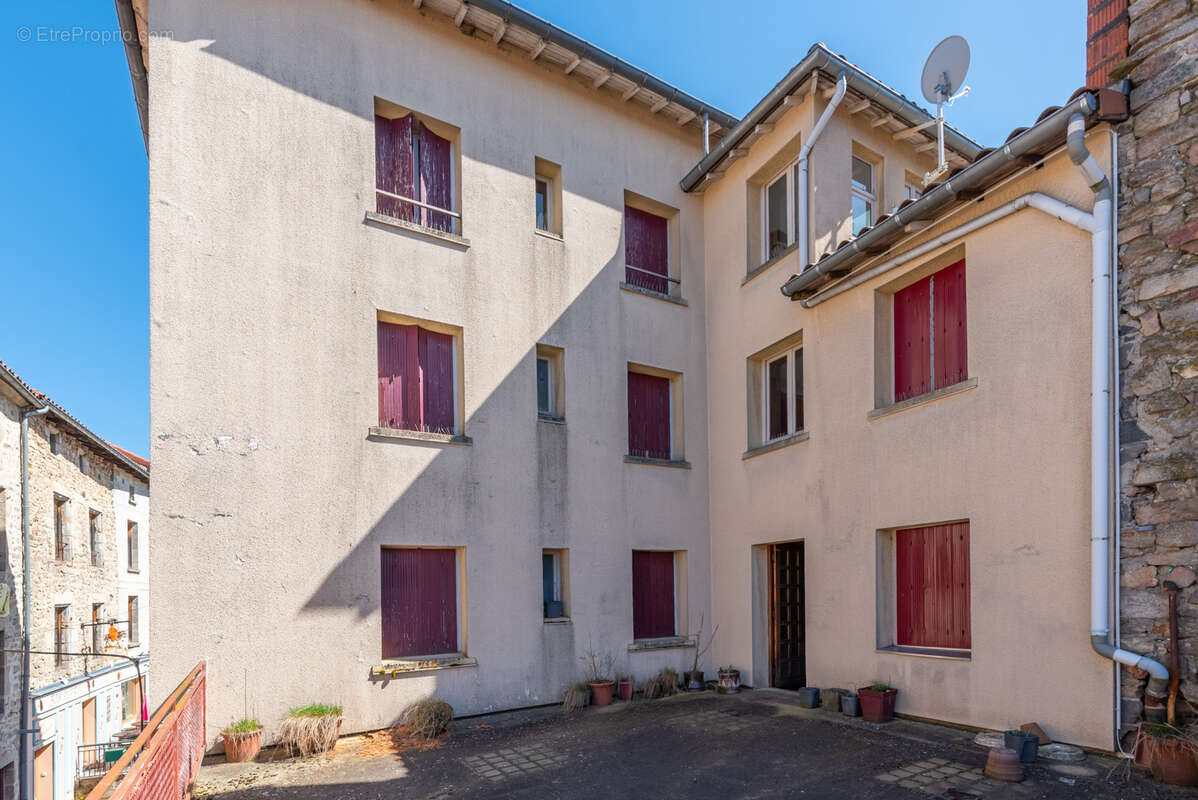 Maison à LA CHAISE-DIEU