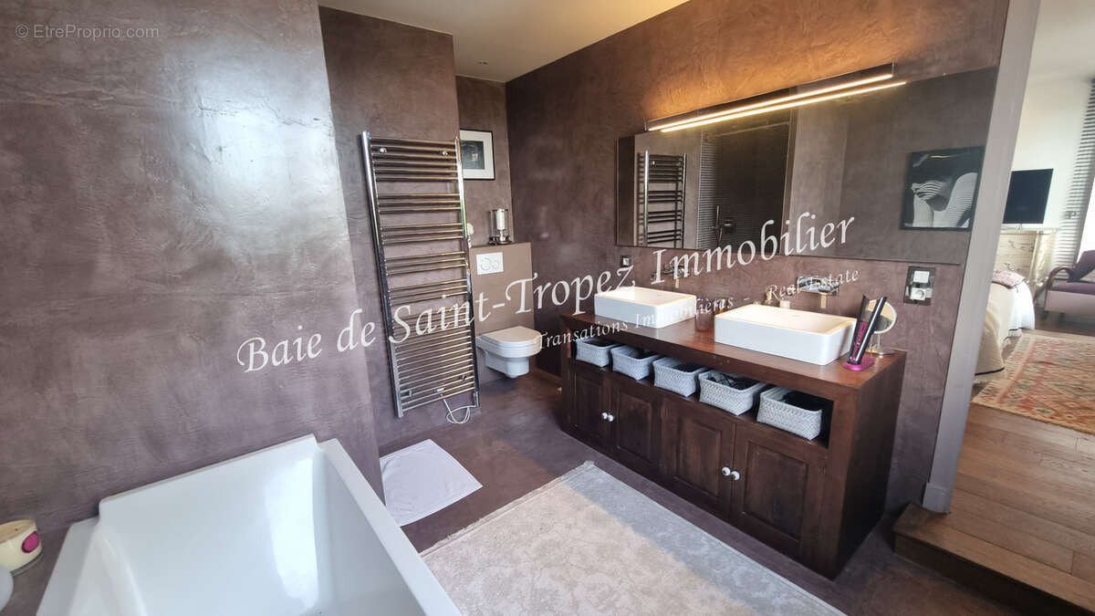Appartement à SAINT-TROPEZ