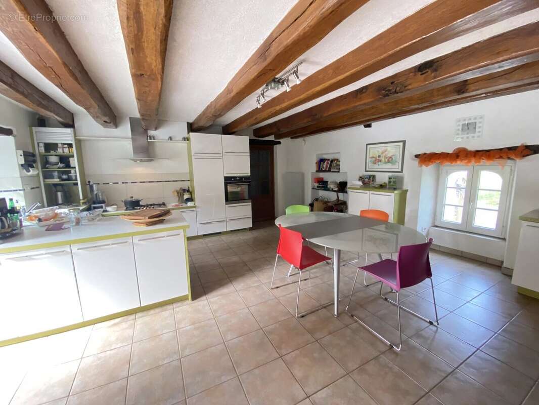 Maison à LES PONTS-DE-CE