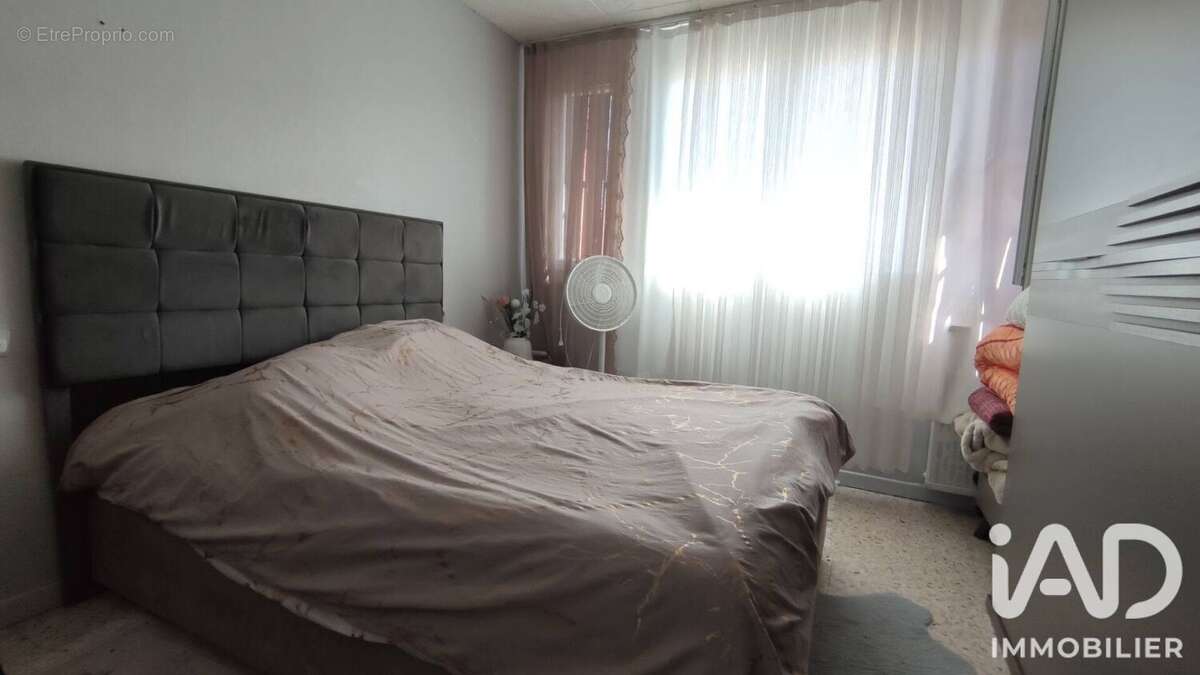 Appartement 60 m² à Marseille-15e  - photo 6