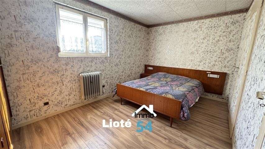 Maison à SAINT-REMIMONT