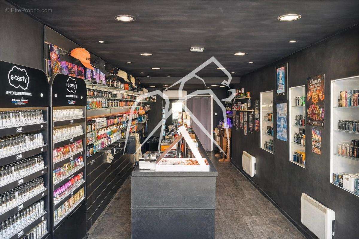 Commerce à DEVILLE-LES-ROUEN