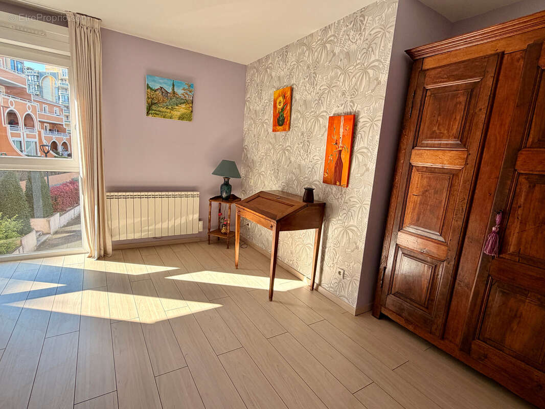 Appartement à LATTES