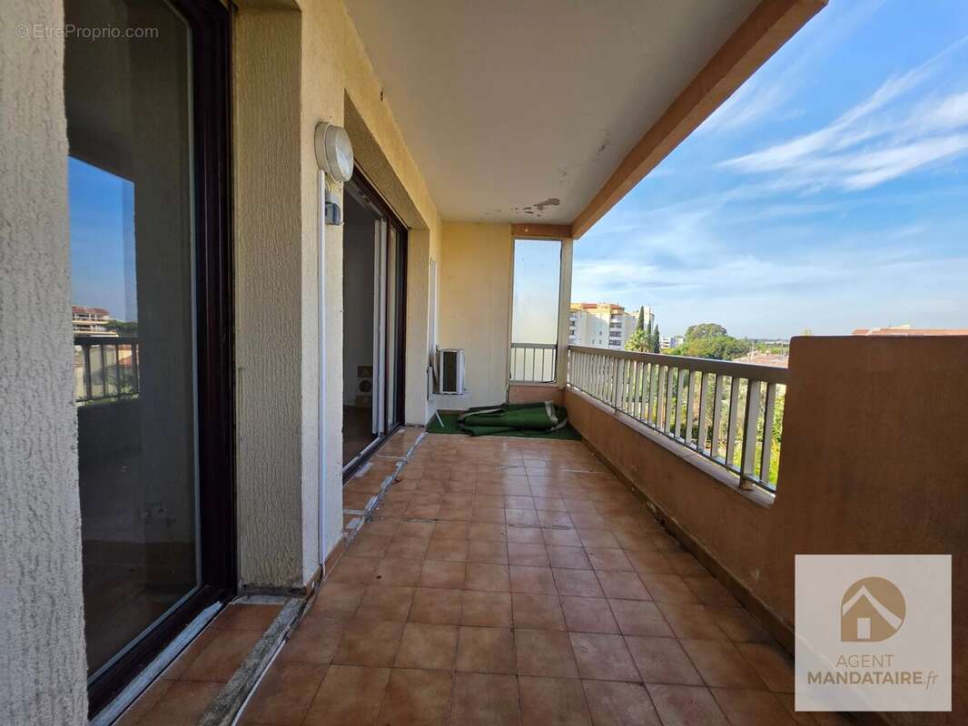 Appartement à FREJUS