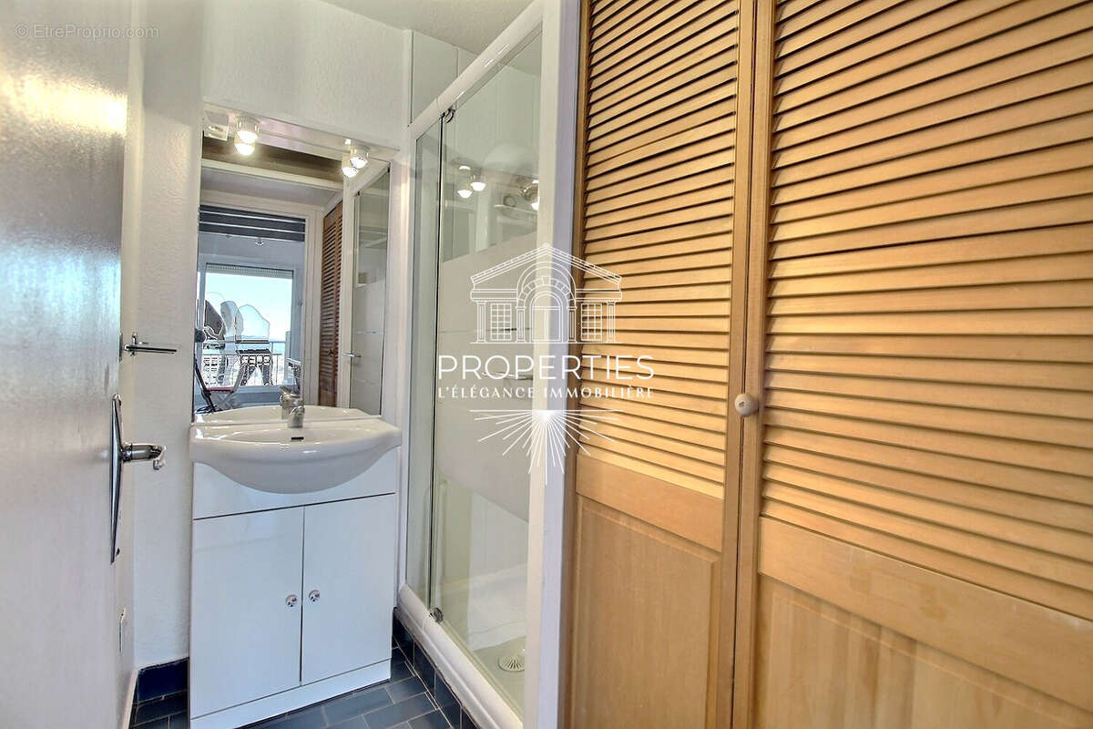 Appartement à HYERES