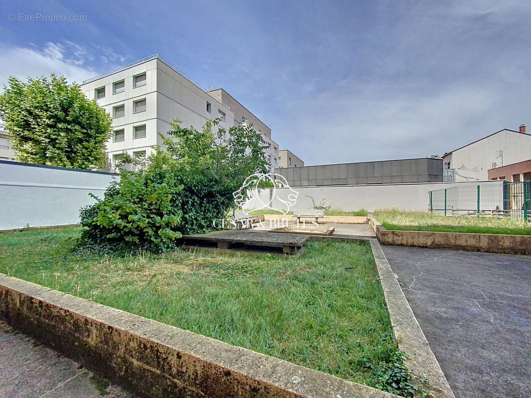 Appartement à VILLEURBANNE