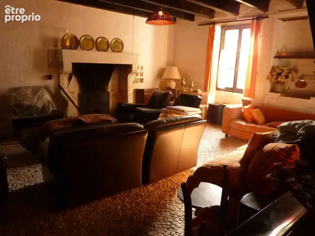 Maison 150 m² à Saint-Claud  - photo 9