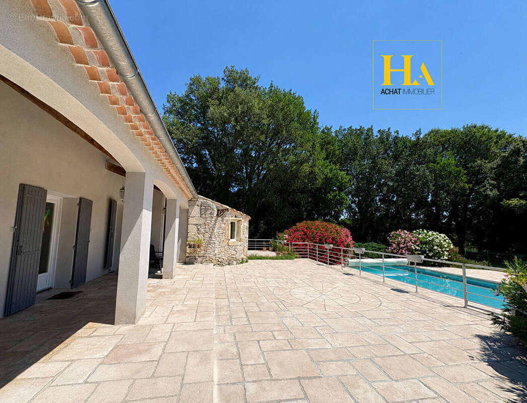 Villa 7 pièces avec piscine - Saint-Restitut - Drôme Provençale - photo 2