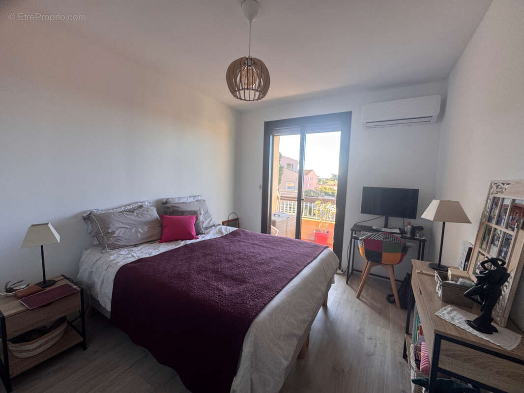 Appartement à SIX-FOURS-LES-PLAGES