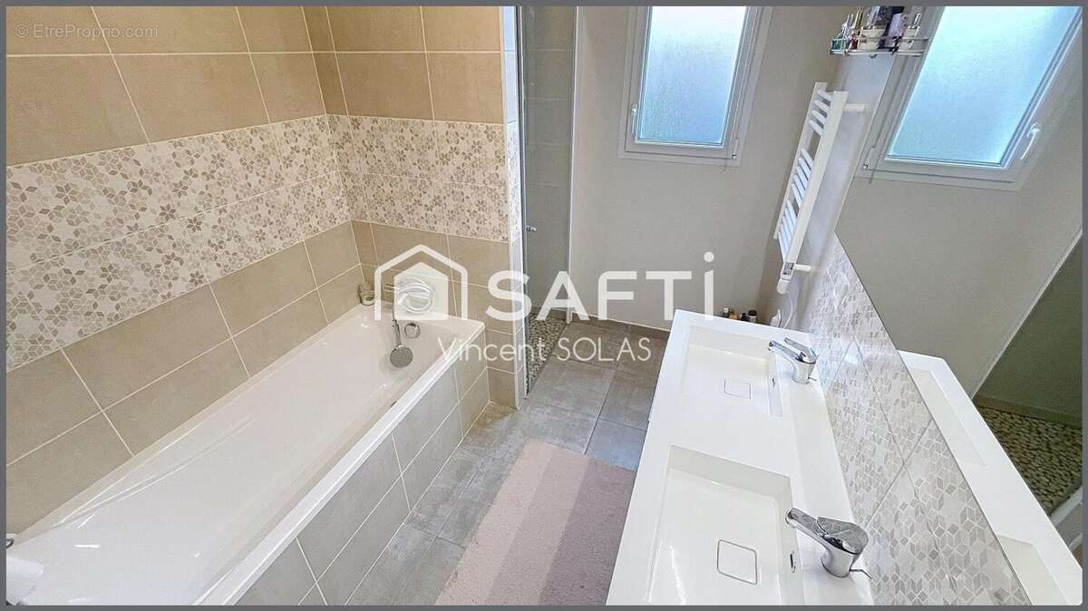 Photo 8 - Maison à BEAULIEU-SOUS-LA-ROCHE
