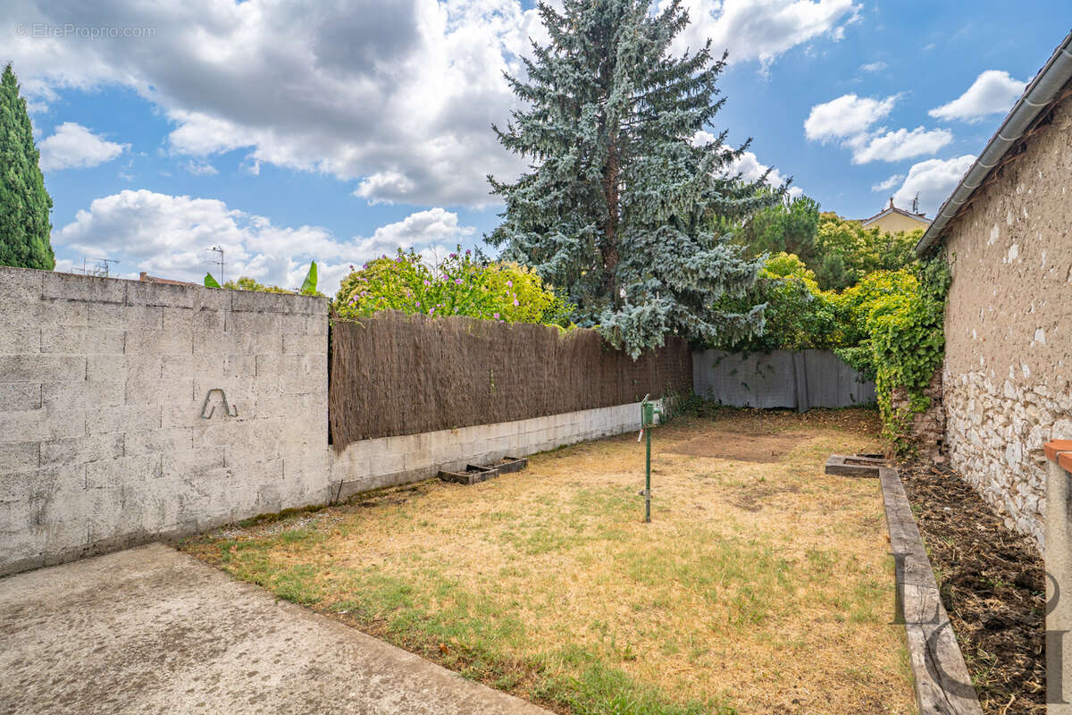 Immeuble de rapport locatif, 3 appartements à vendre à Villeneuve-sur-Lot - photo 4