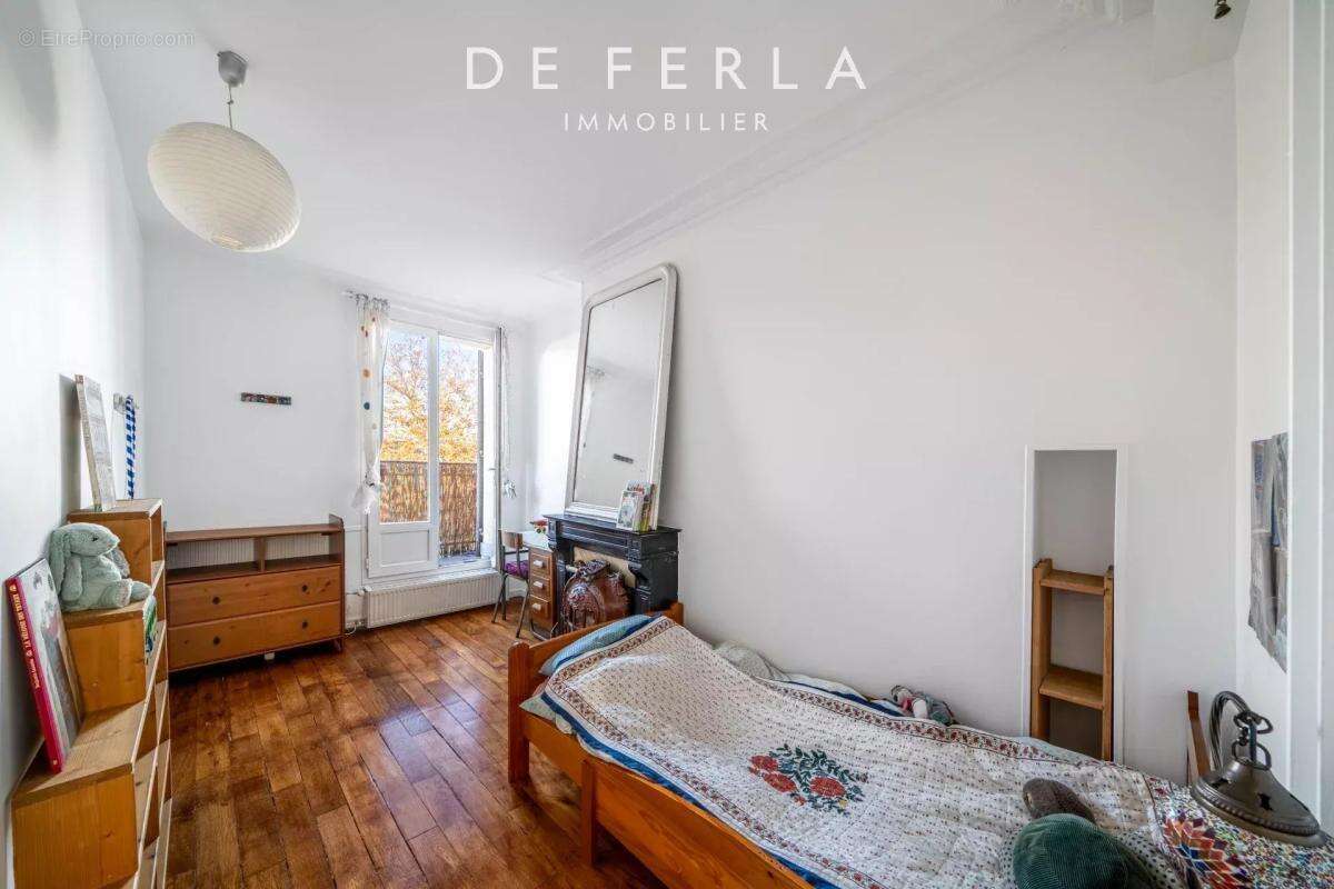 Appartement à PARIS-10E