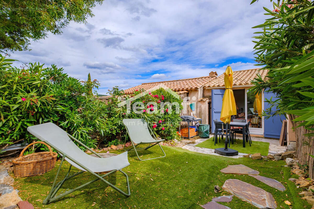 Maison à ROQUEBRUNE-SUR-ARGENS