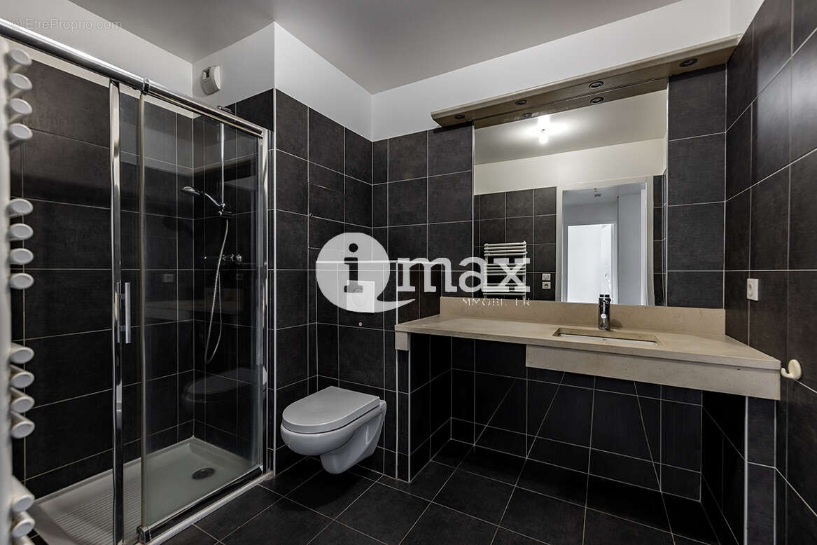 Appartement à LEVALLOIS-PERRET