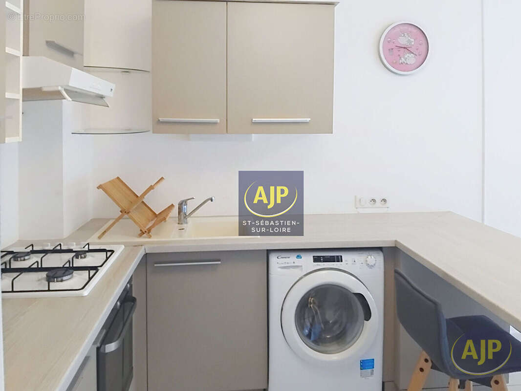Maison à SAINT-SEBASTIEN-SUR-LOIRE