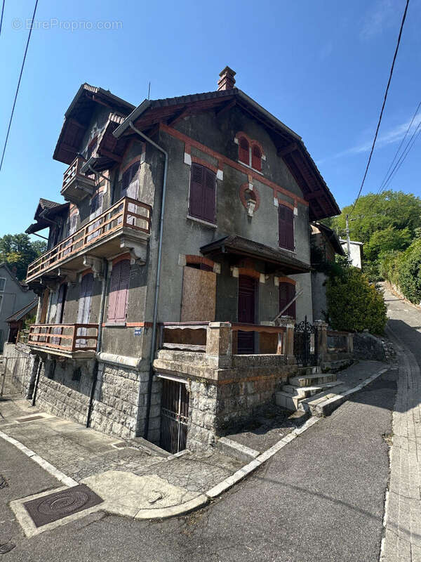 Maison de caractère 213 m2 à rénover - photo 8