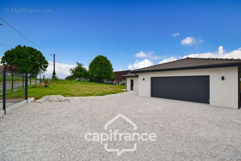 Maison à vendre 5 pièces proche de LONS LE SAUNIER (39) - photo 5