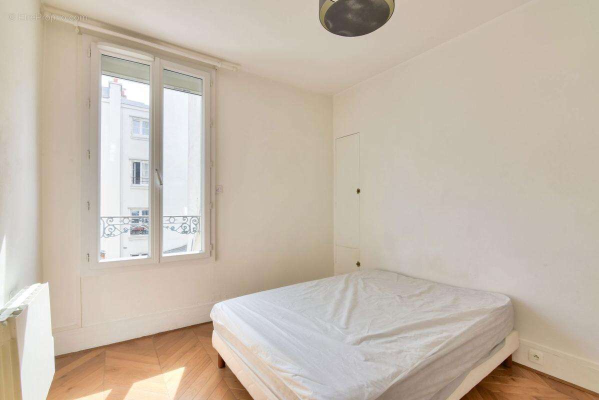 Paris 10 - rue des petits hotels - 2 pieces -lumineux -calme - photo 4