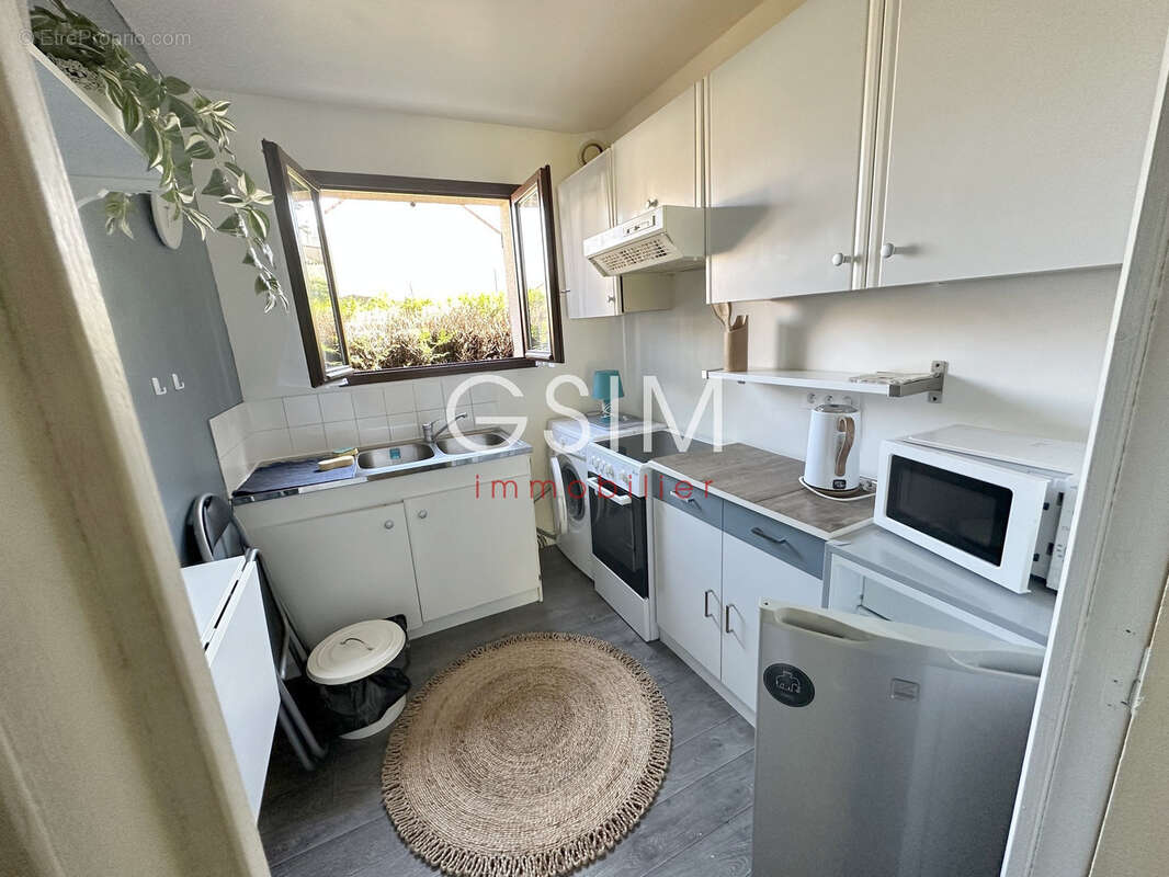 Appartement à FONTENAY-LE-FLEURY