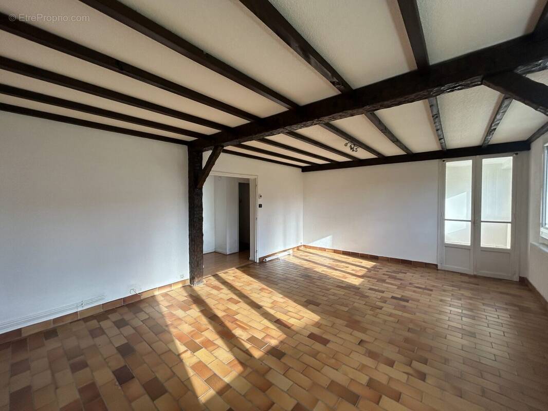 Appartement à PRIVAS