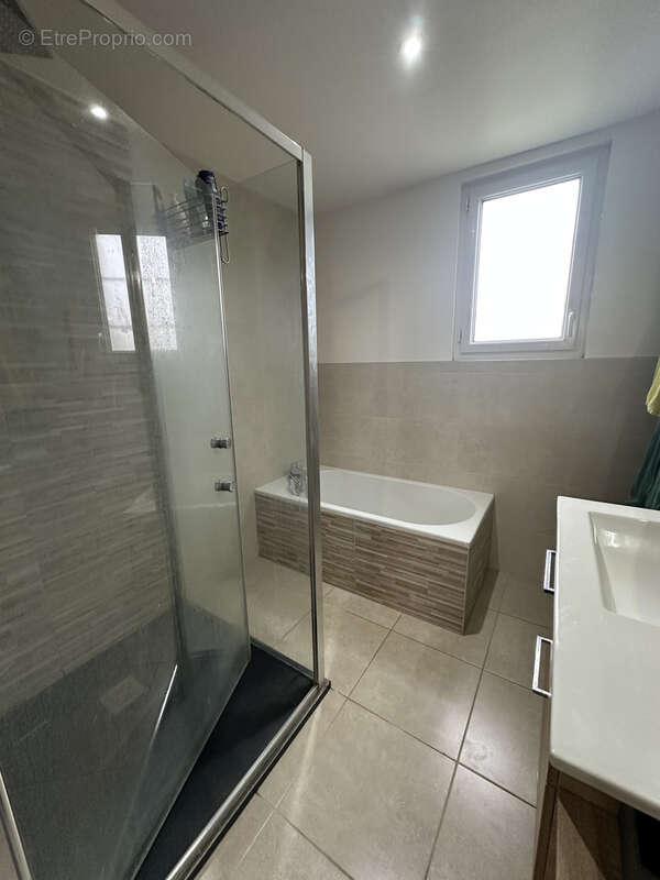 Maison à GRUGE-L'HOPITAL