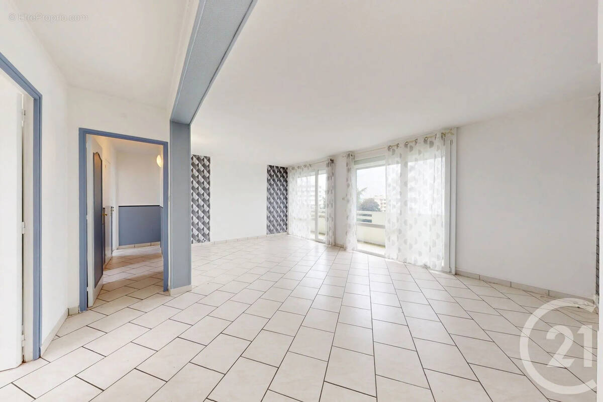 Appartement à SAINT-QUENTIN