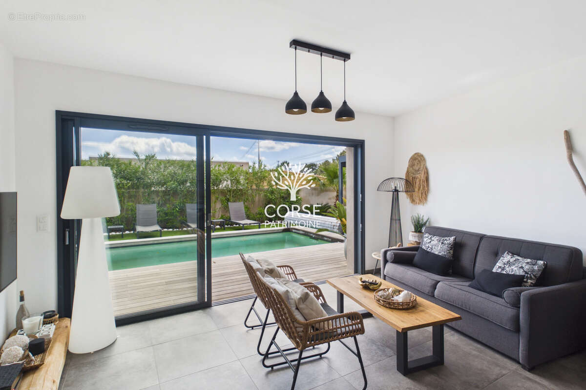 Maison à PORTO-VECCHIO