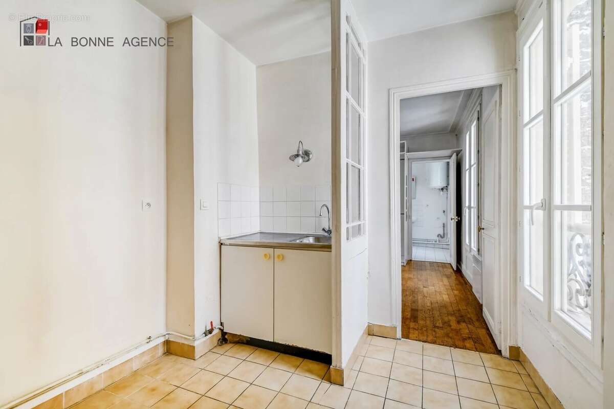 Appartement à PARIS-8E