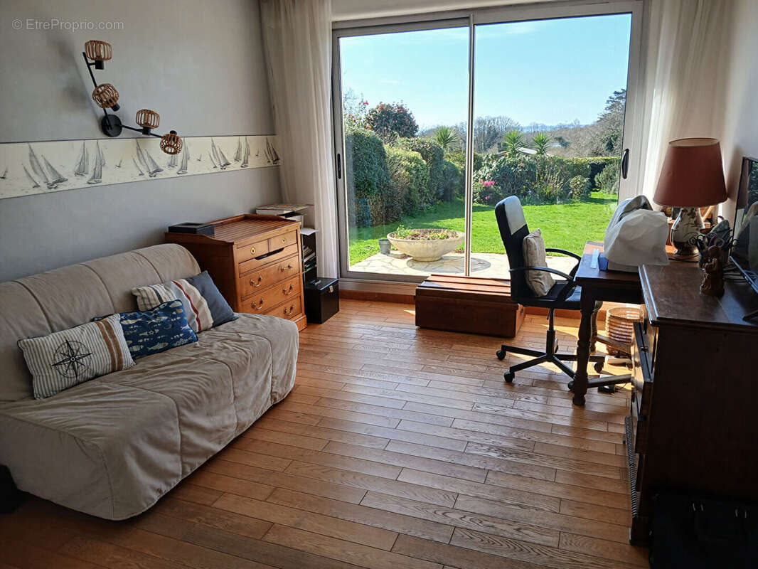 Maison à LE RELECQ-KERHUON