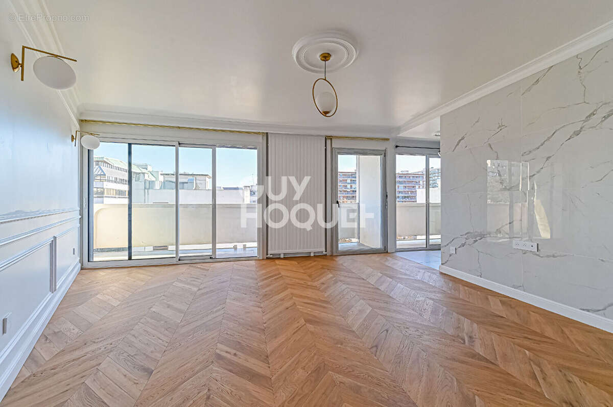 Appartement à PARIS-12E