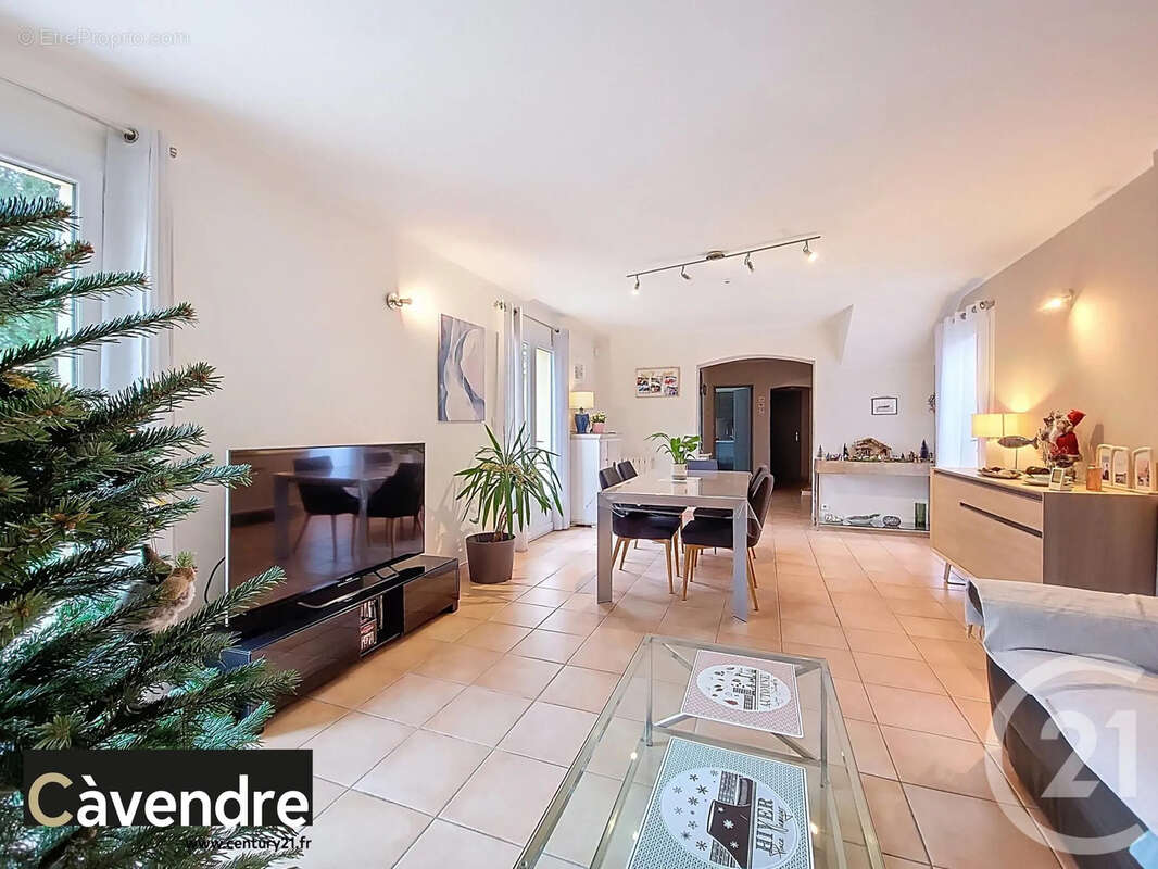 Maison à VEDENE
