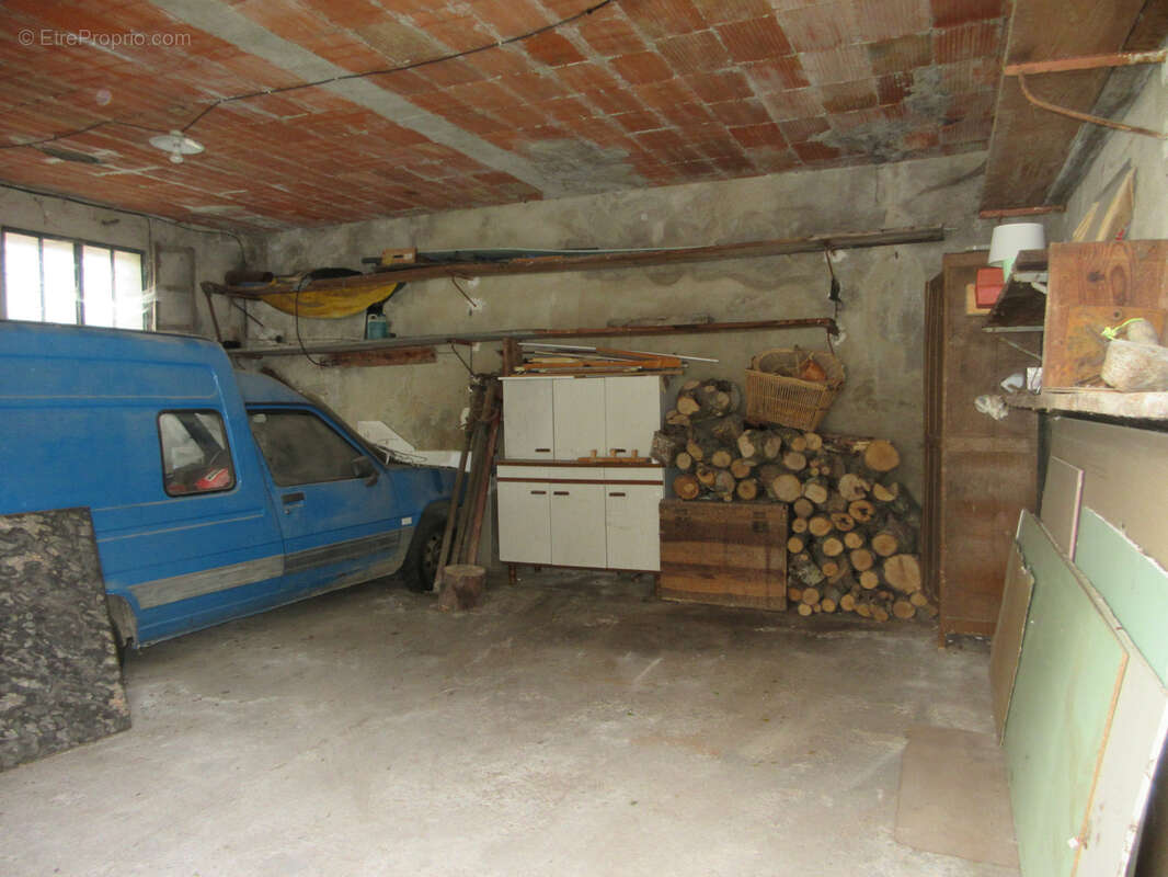 Maison à LE PONT-CHRETIEN-CHABENET