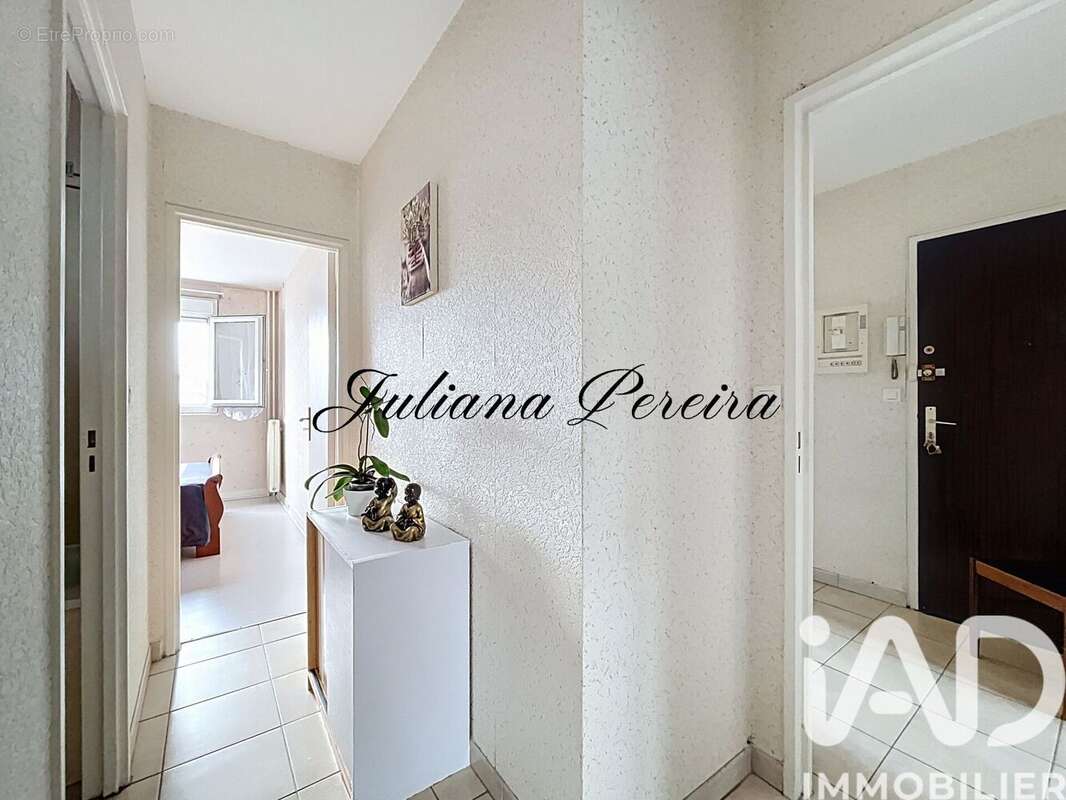 Photo 7 - Appartement à LES MUREAUX