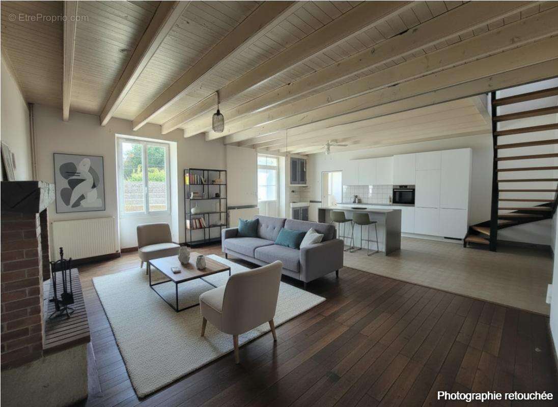 Maison de 92 m 2  à Blanzay, 3 chambres , garage, jardin, atelier - photo 4