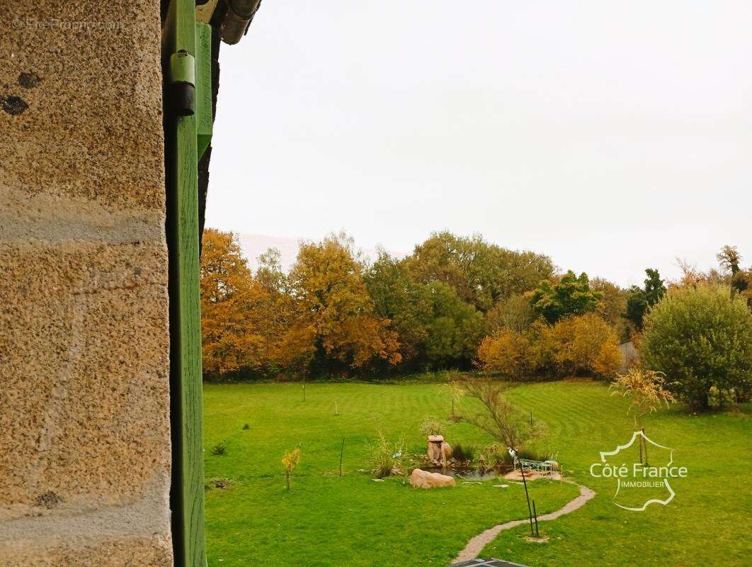 Maison à SAINT-PRIVAT