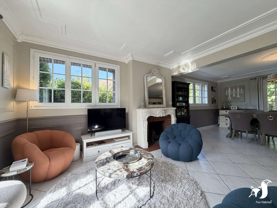 Maison 150 m² à Estrees  - photo 5