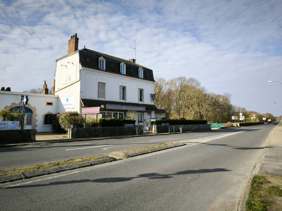 Immeuble de rapport au bord de loire - photo 1