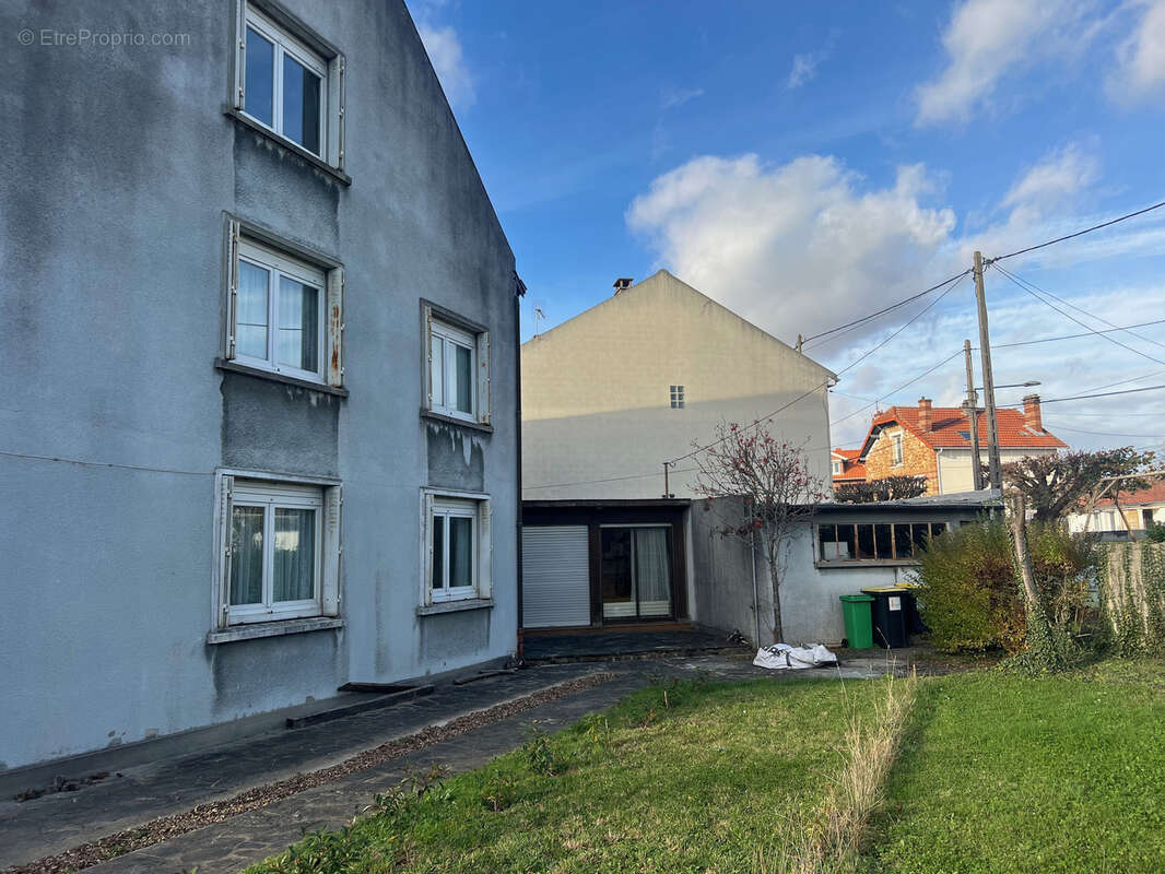 Maison à PARAY-VIEILLE-POSTE