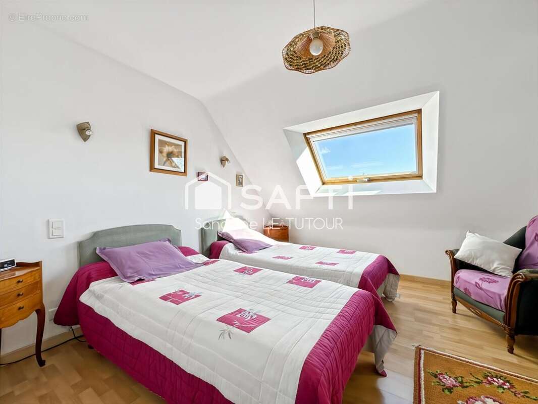 Photo 7 - Maison à SAINT-AVE