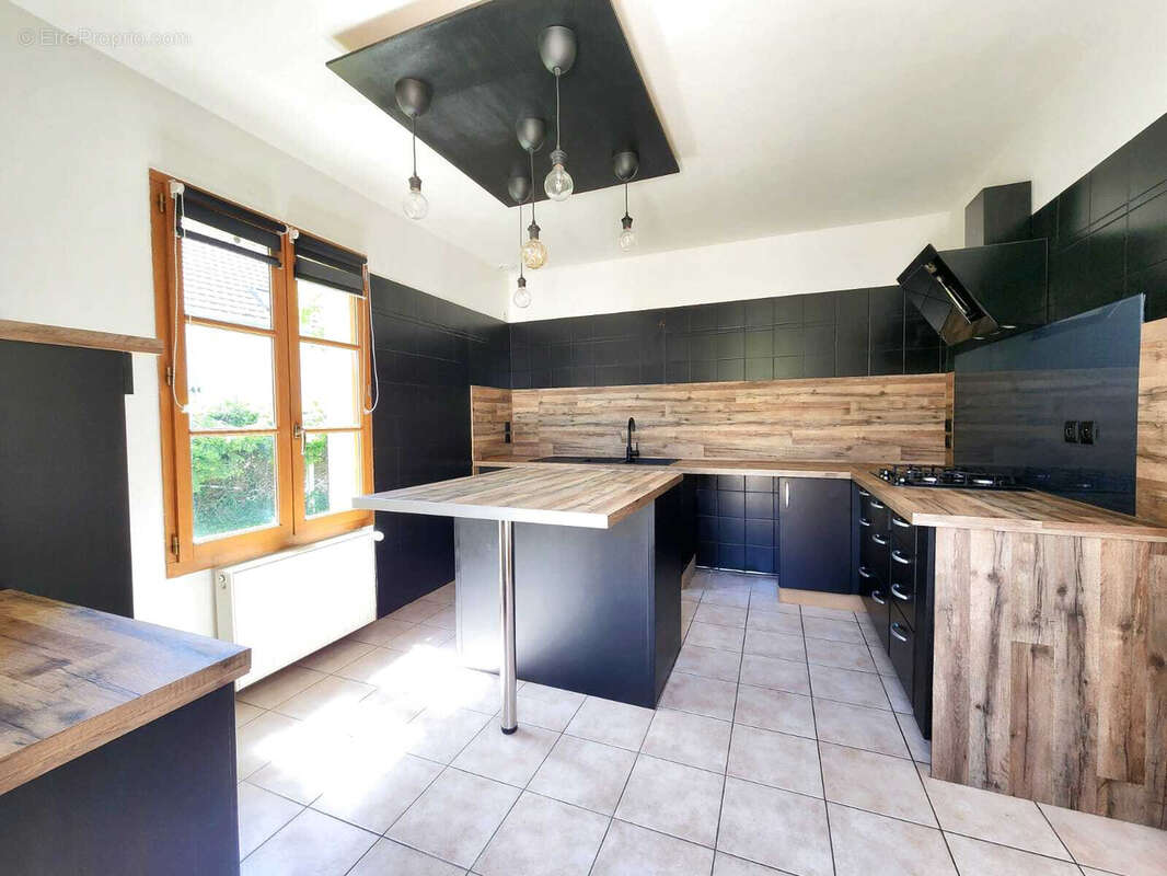 Maison individuelle lumineuse aux beaux volumes - photo 2