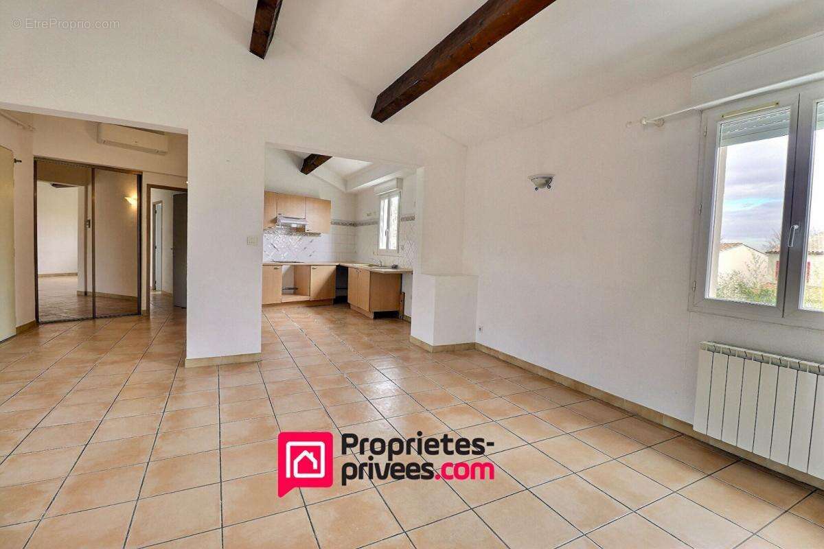 Appartement à UZES