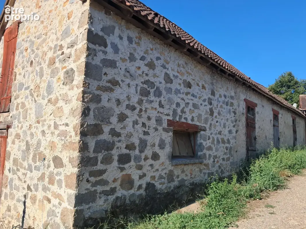 Coup de cœur assuré :authentique maison en pierres au Chalard (87) ! - photo 8