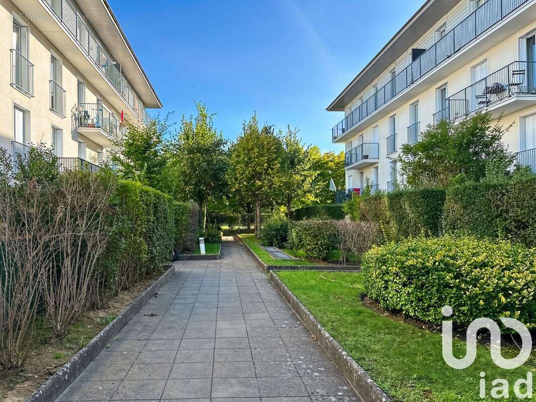 Photo 7 - Appartement à SAINTE-GENEVIEVE-DES-BOIS