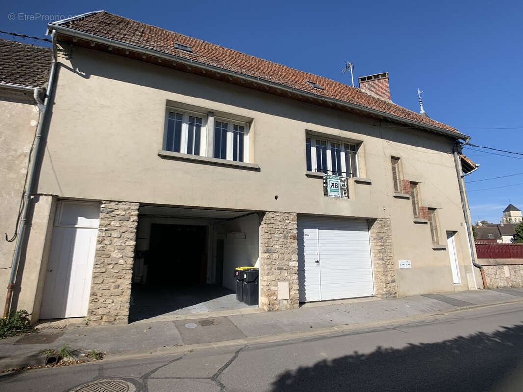 Appartement à CONGIS-SUR-THEROUANNE