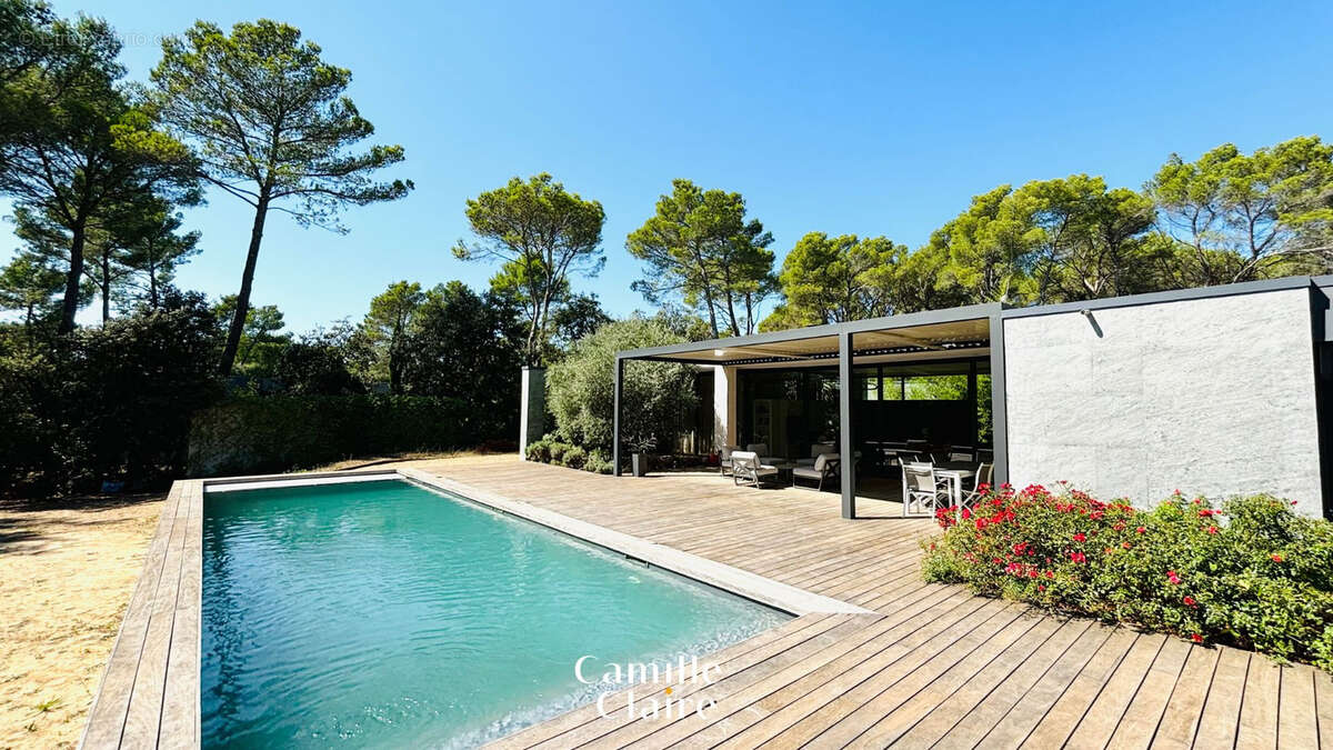 Maison à SAINT-MARC-JAUMEGARDE