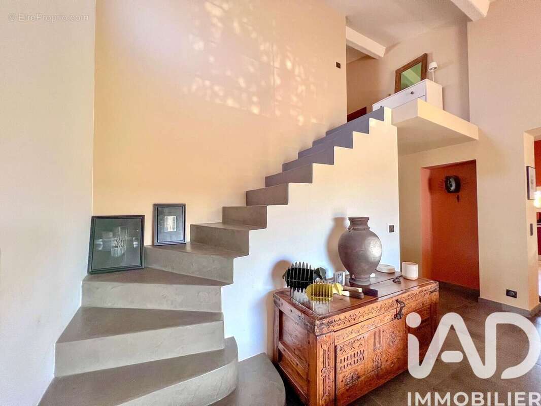 Photo 6 - Maison à PUGET-SUR-ARGENS