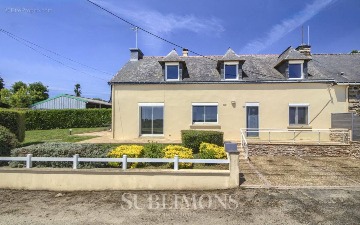 Maison à CARO