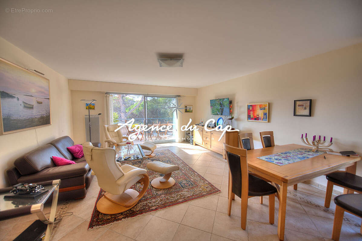 Appartement à SAINT-RAPHAEL