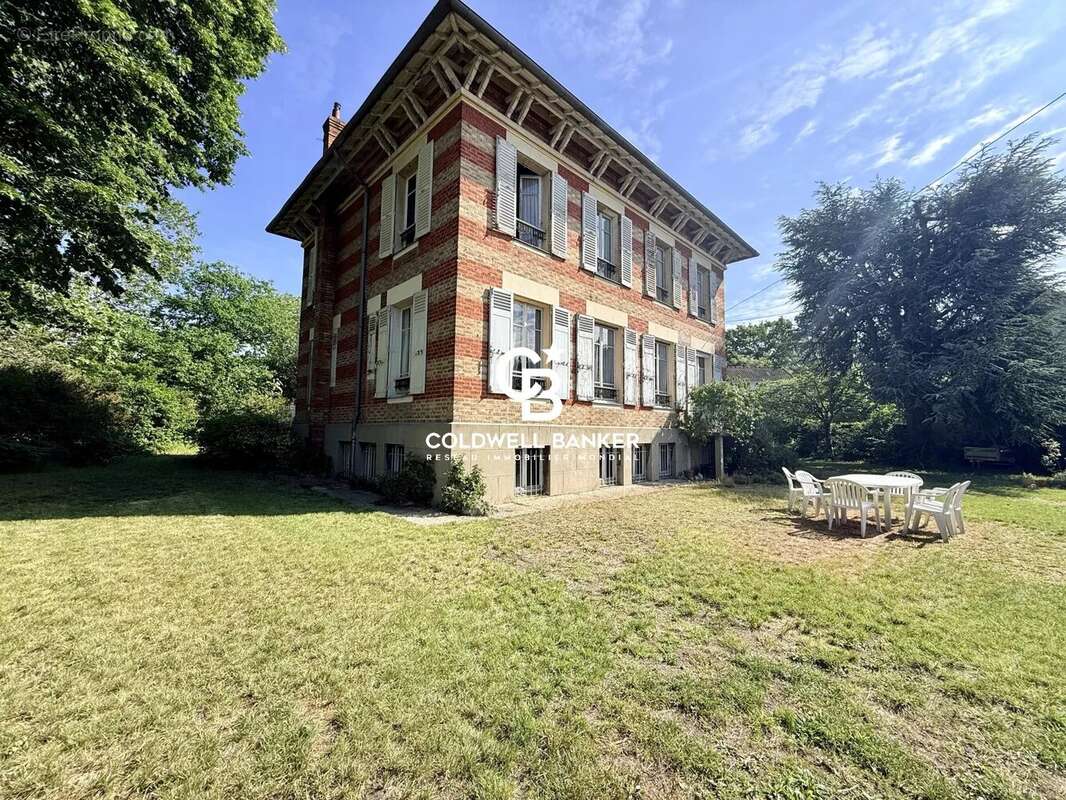 Maison à LE VESINET
